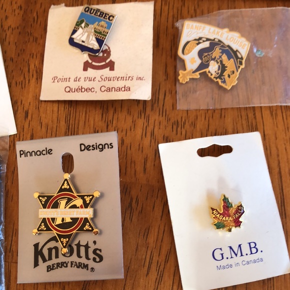 30 Collectable Pin Backs/ Badges - Picture 5 of 16